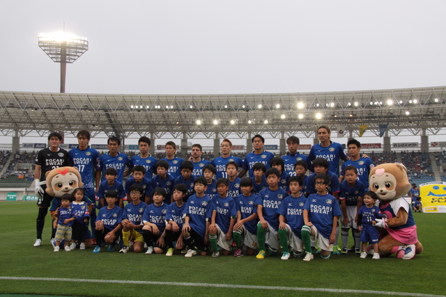 試合直前の記念撮影