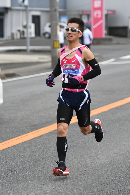 小雨降る中、いぶし銀の走り！（旧徳新阿波支局前～さかまき整形外科）