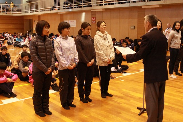 女子部門で優勝したアーリークッキーズ