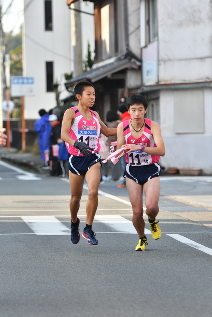 粘り強い走りで上位に食らいつく