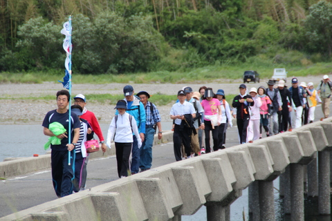 空海の道ウォーク川島潜水橋